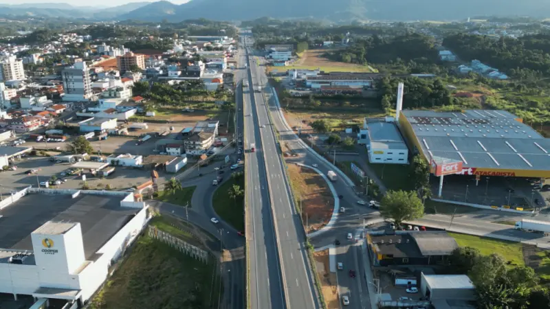 Acesso sentido Blumenau
